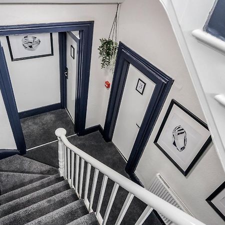 The Bill Nicholson Pub Hotel London Bagian luar foto