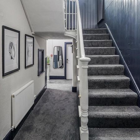 The Bill Nicholson Pub Hotel London Bagian luar foto