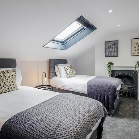 The Bill Nicholson Pub Hotel London Bagian luar foto