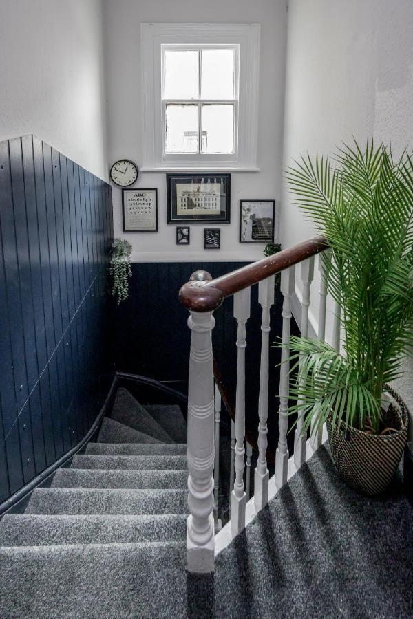 The Bill Nicholson Pub Hotel London Bagian luar foto