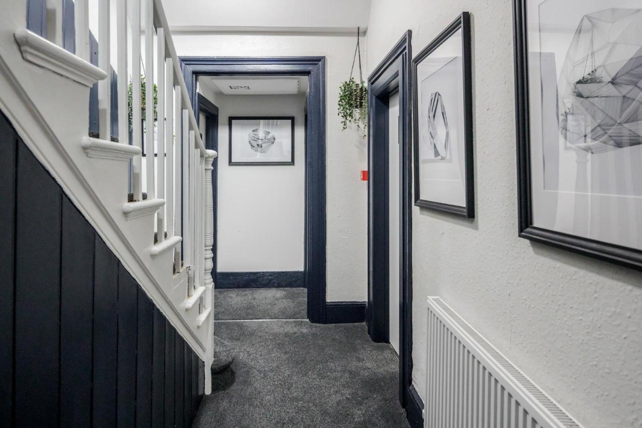 The Bill Nicholson Pub Hotel London Bagian luar foto